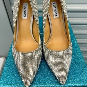 Brand new in Box Steve Madden “Daisie” crystal heels
